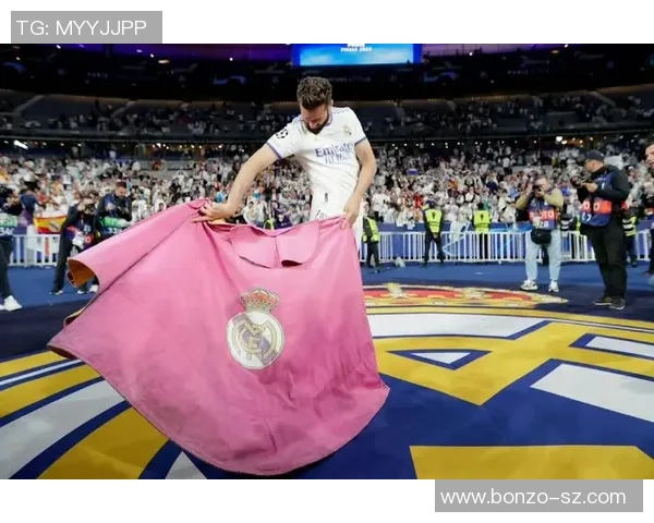 足球明星激情斗牛舞视频展现运动与艺术的完美结合