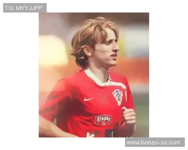 全球现役足球明星盘点他们的成就与影响力分析 全球现役足球明星盘点他们的成就与影响力分析